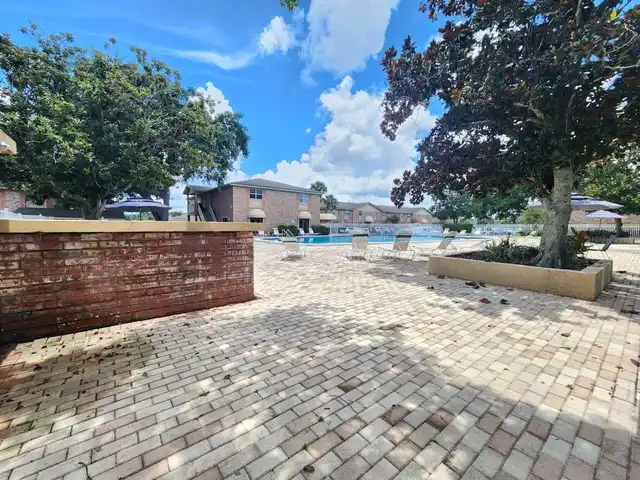 Listing Photo 17