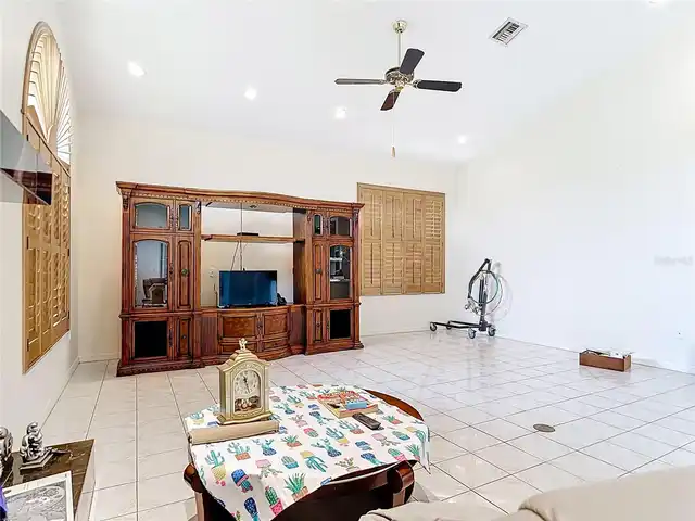 Listing Photo 28