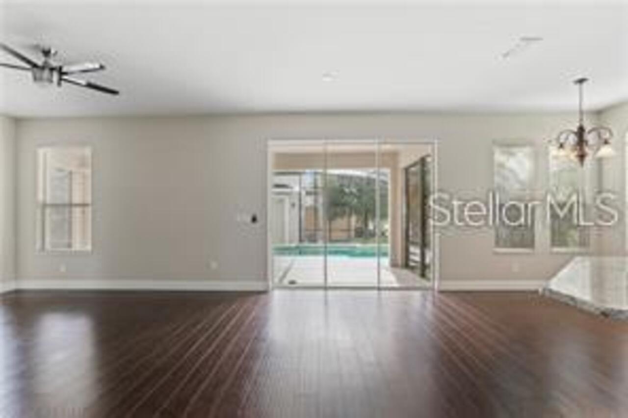 Listing Photo 9