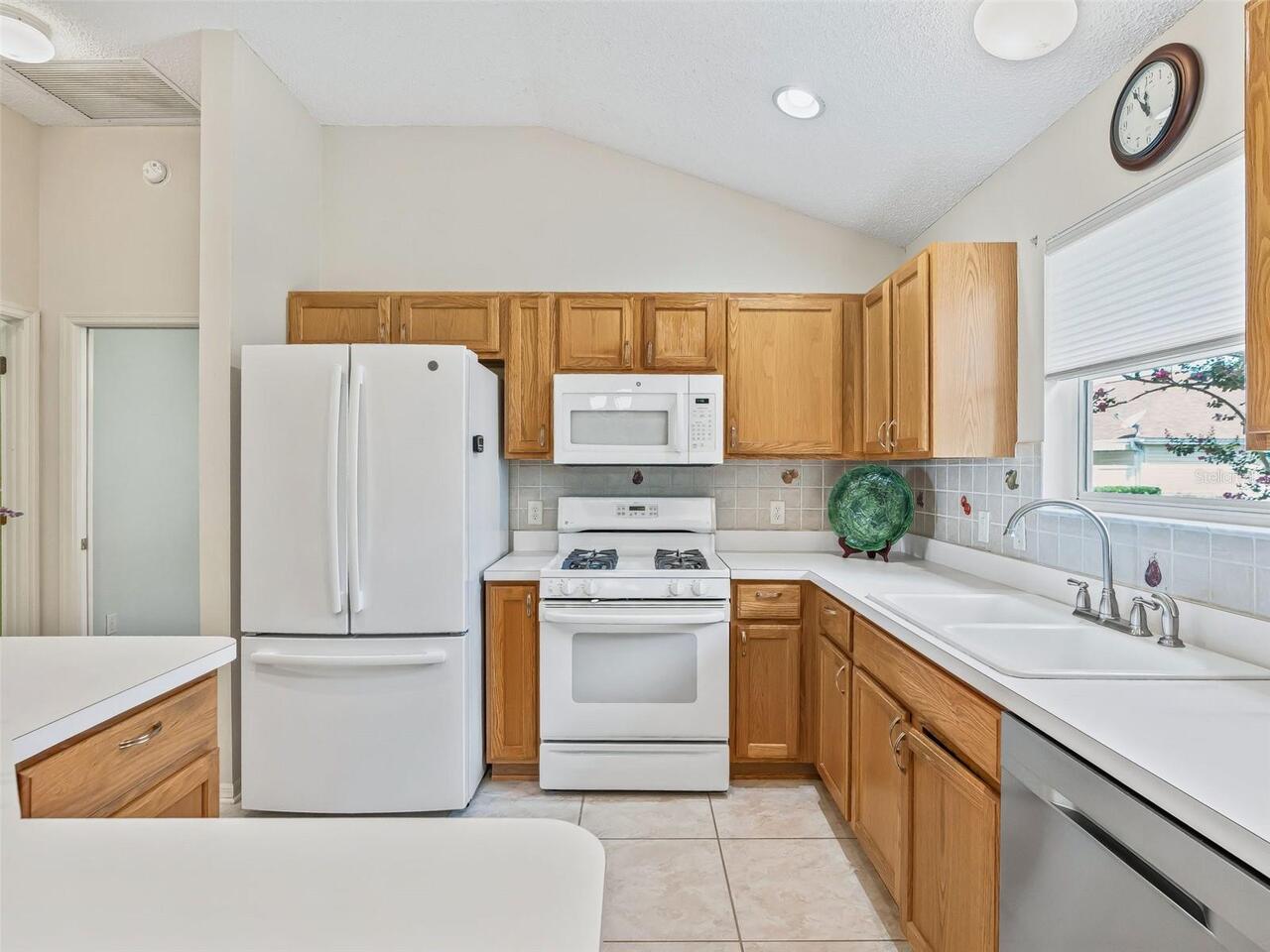 Listing Photo 17