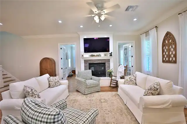 Listing Photo 15