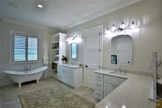 Listing Photo 25