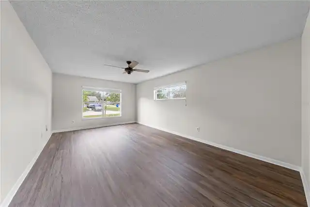 Listing Photo 29