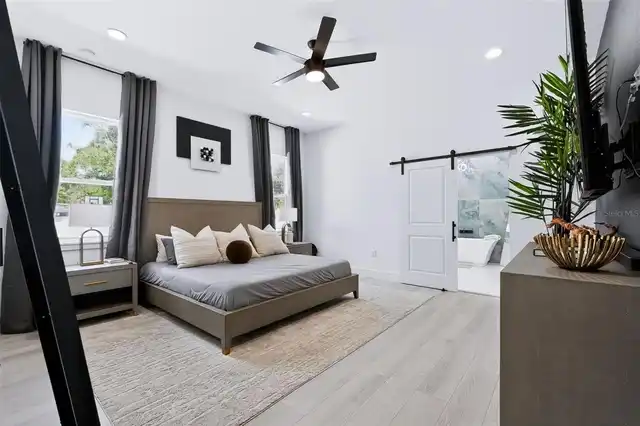 Listing Photo 11