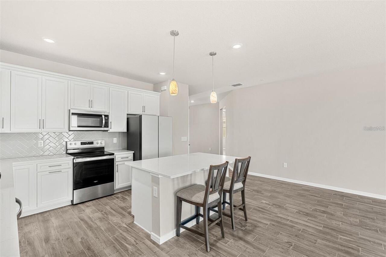 Listing Photo 10