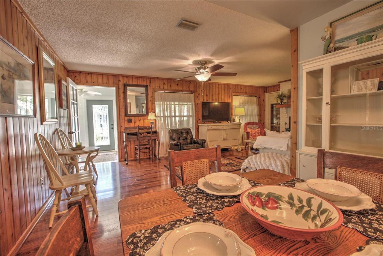 Listing Photo 8