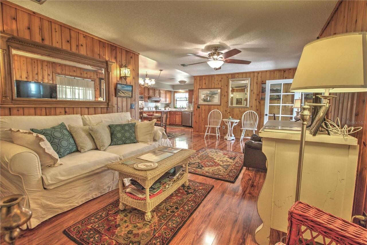Listing Photo 10