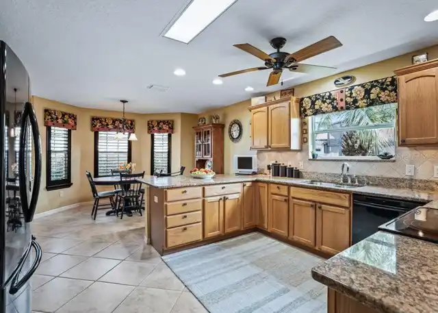 Listing Photo 15