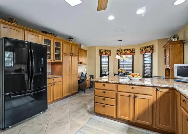 Listing Photo 17