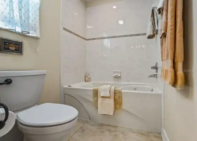Listing Photo 24