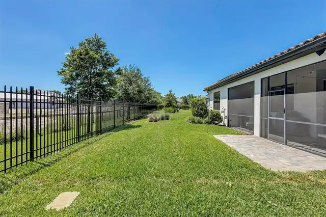 Listing Photo 37