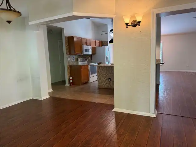 Listing Photo 14