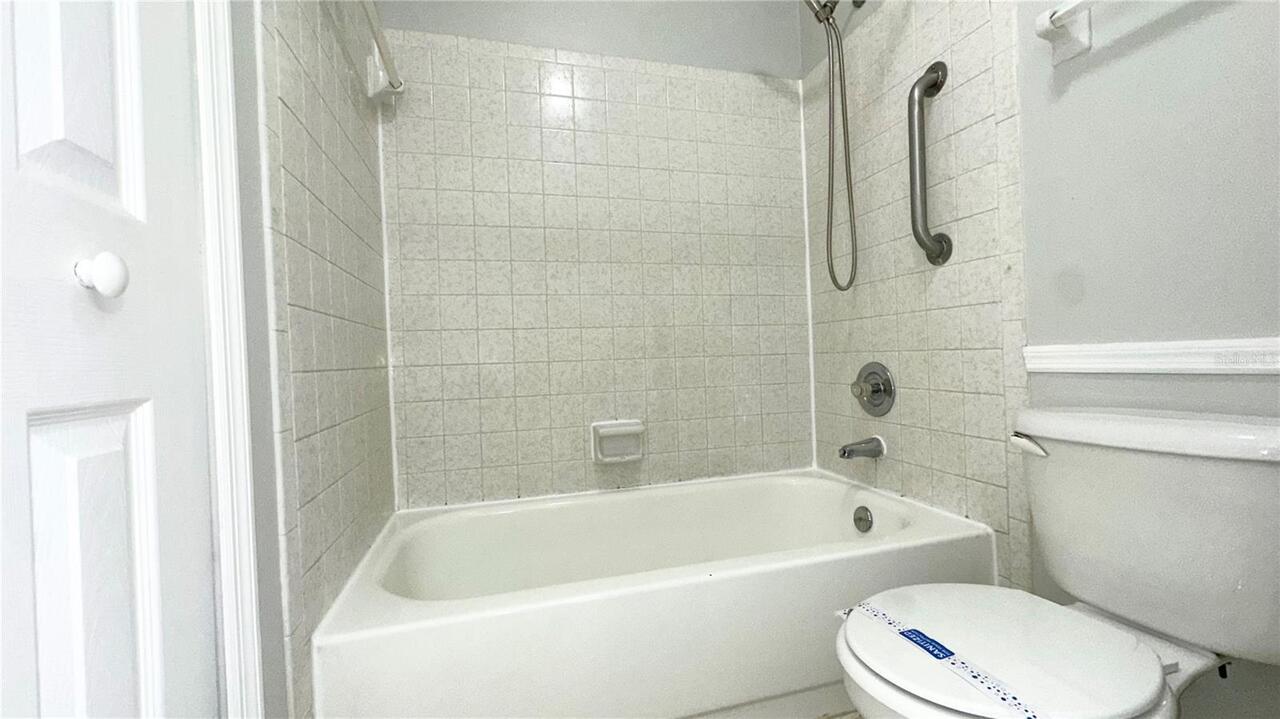 Listing Photo 16