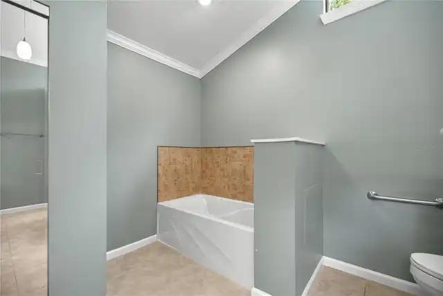 Listing Photo 33
