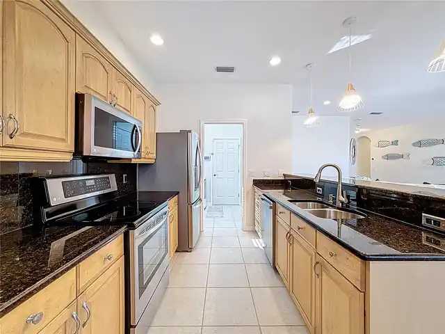 Listing Photo 16