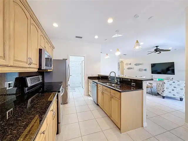 Listing Photo 17