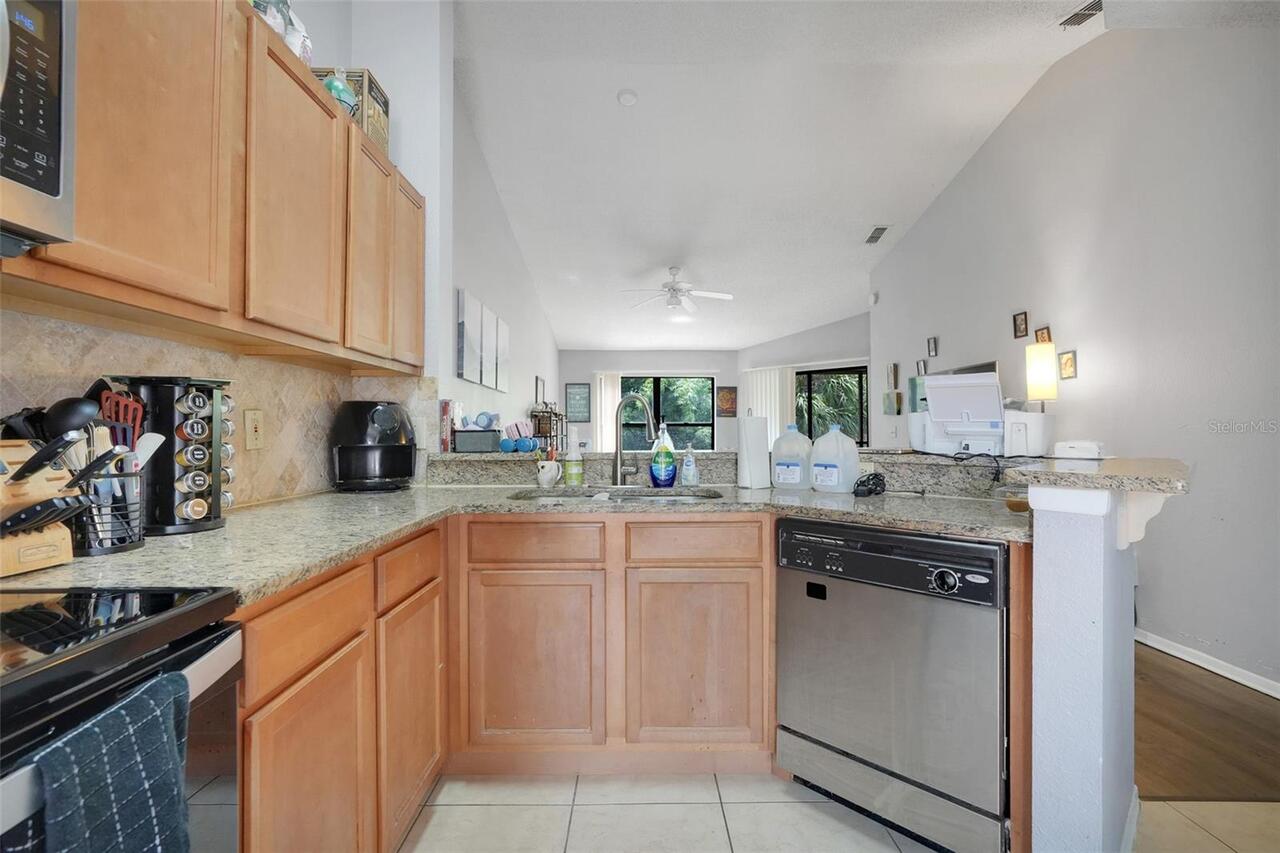 Listing Photo 8