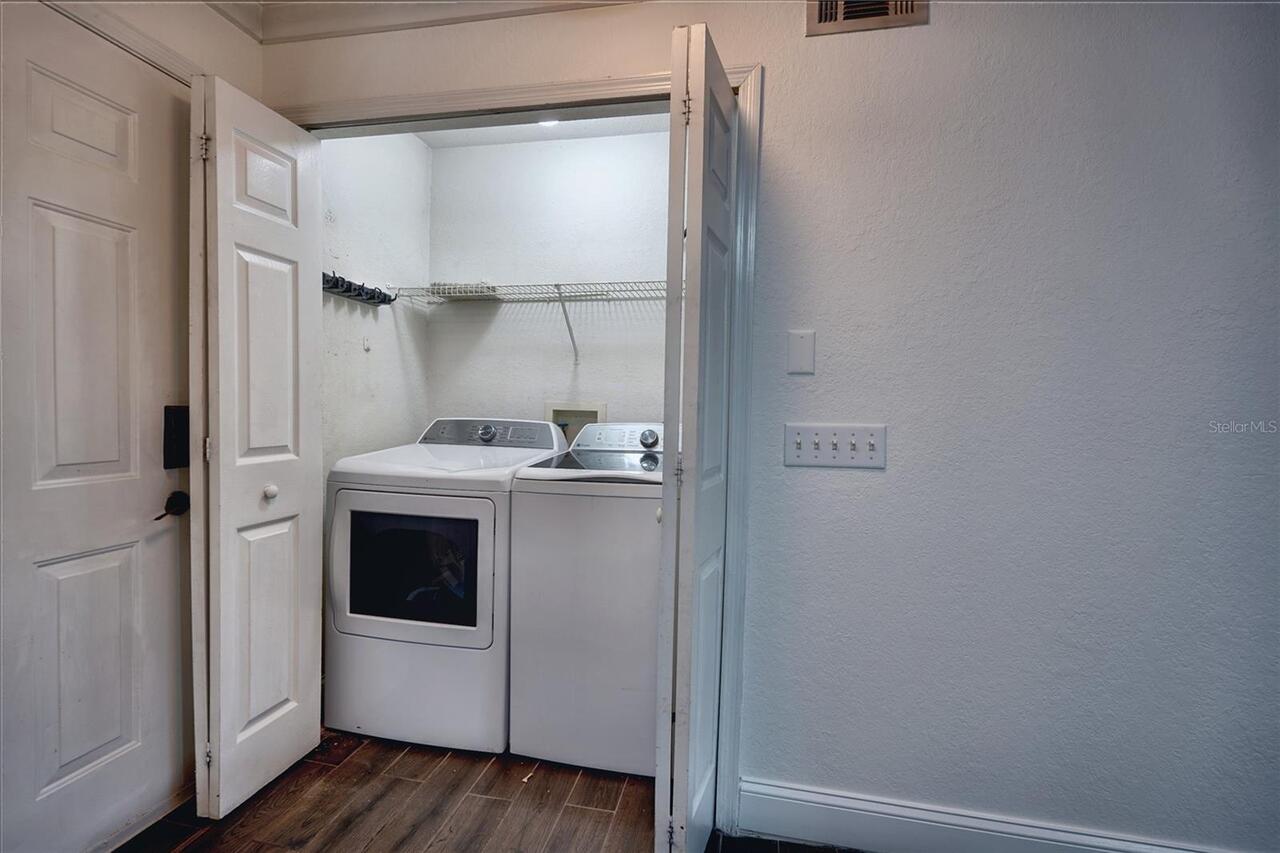 Listing Photo 11