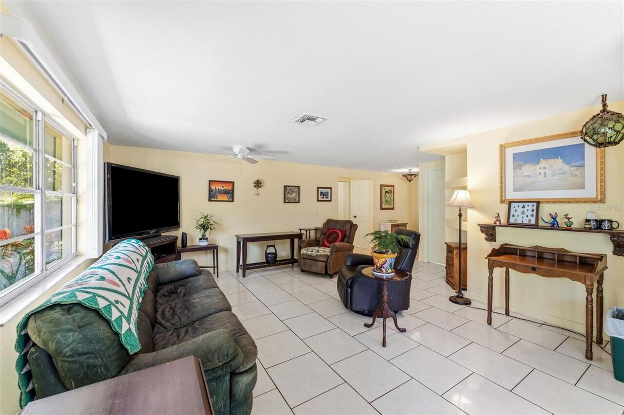 Listing Photo 15