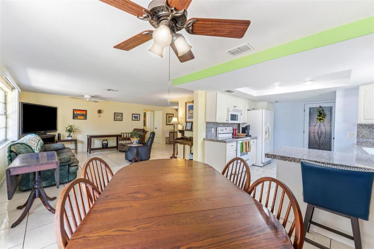 Listing Photo 17