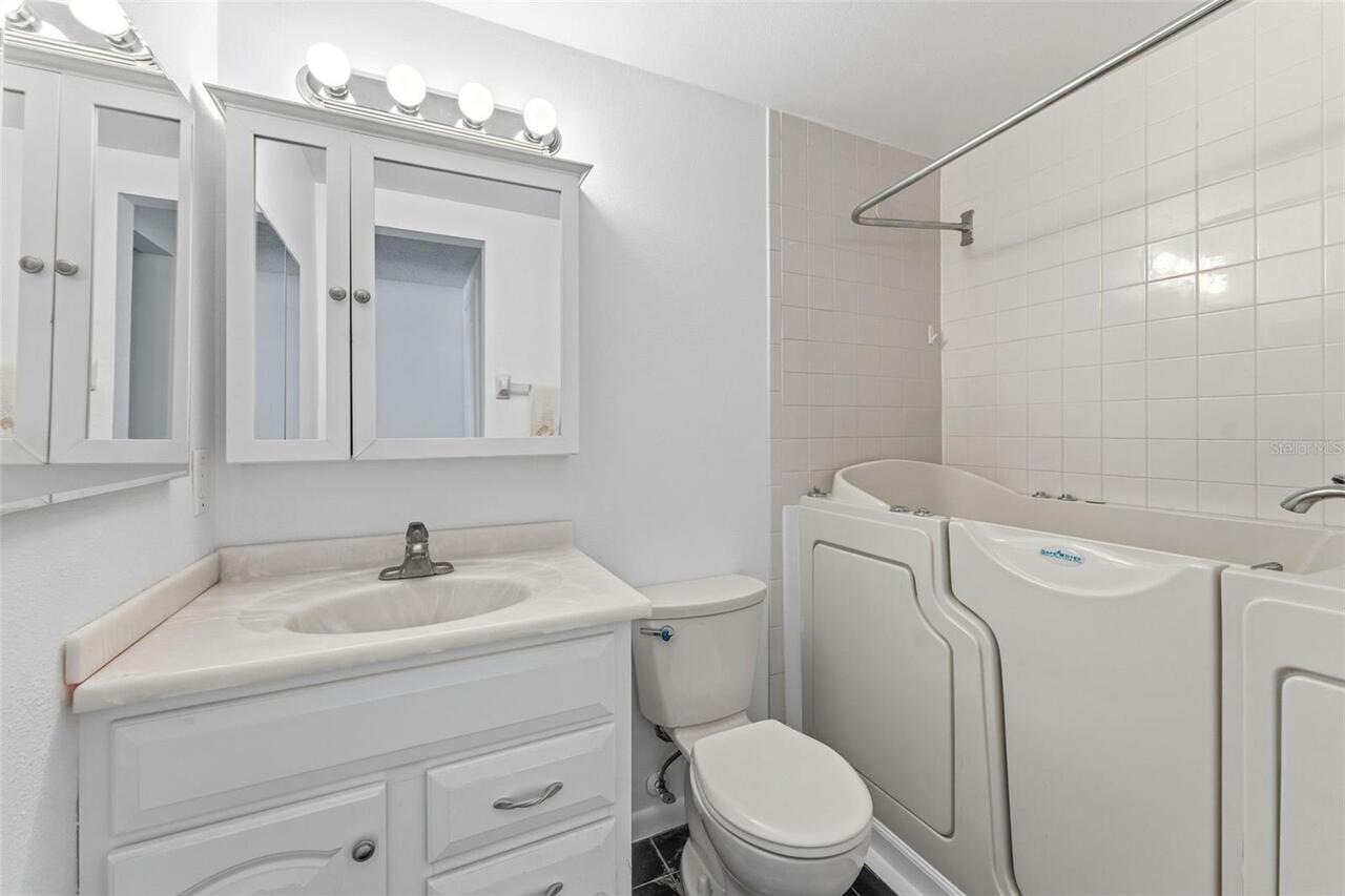 Listing Photo 24