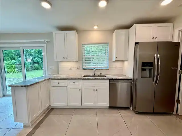 Listing Photo 10