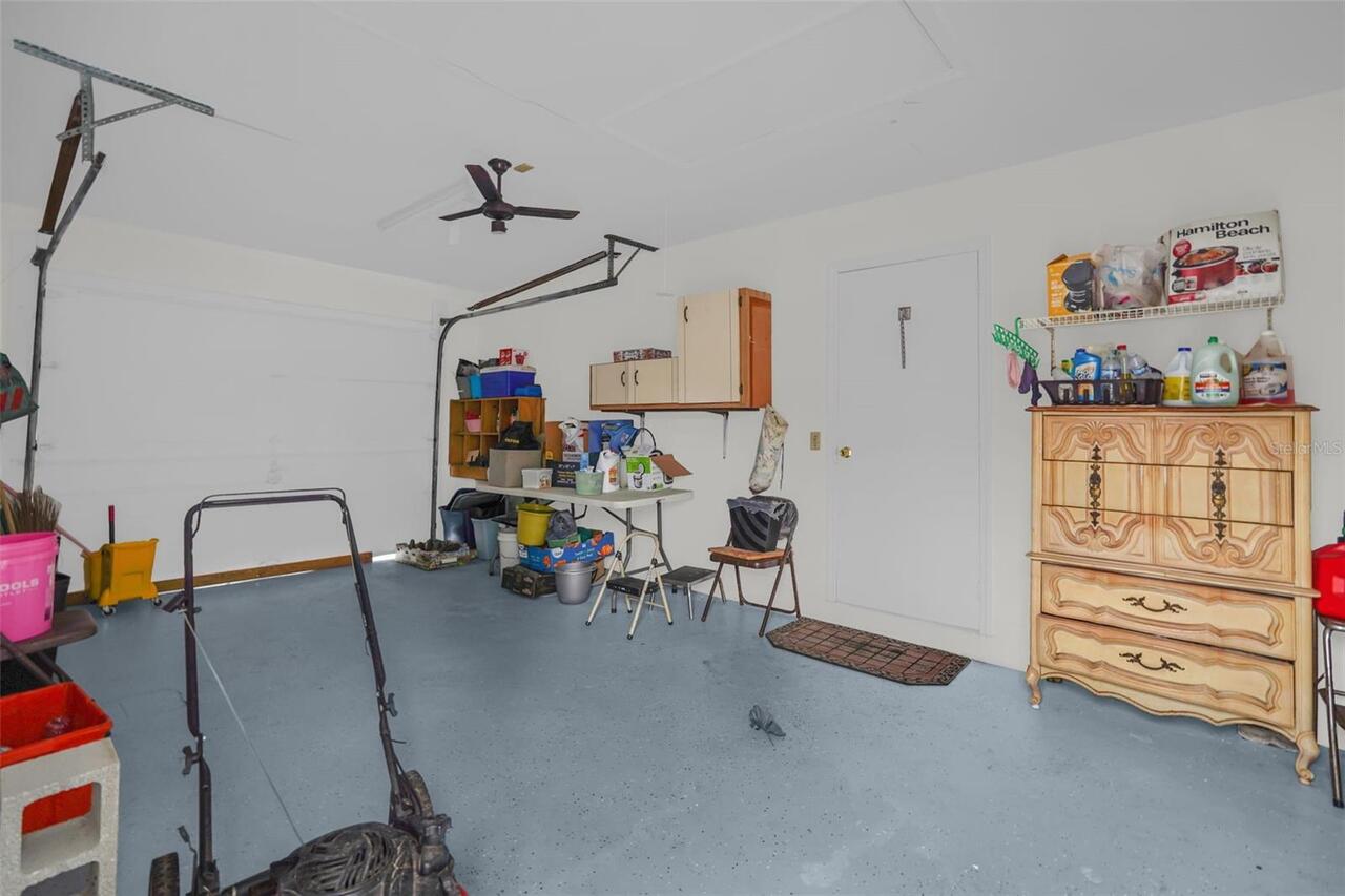 Listing Photo 12