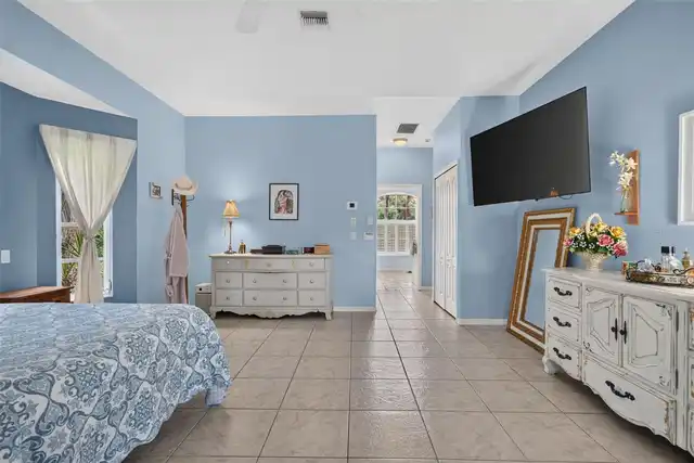 Listing Photo 42