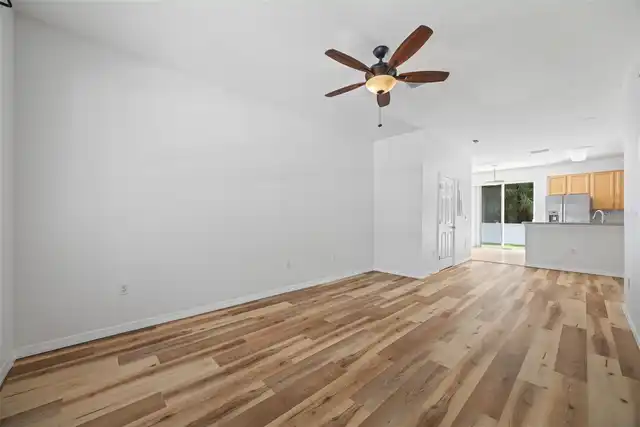 Listing Photo 7
