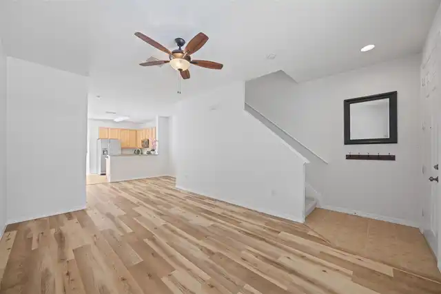 Listing Photo 8