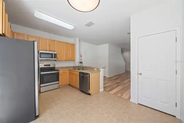 Listing Photo 19