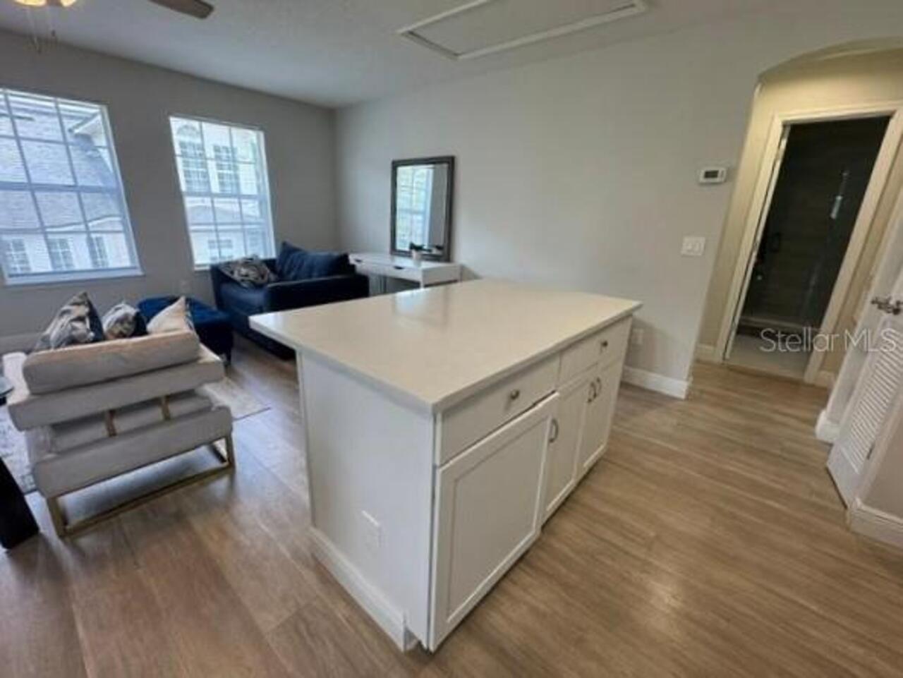Listing Photo 9