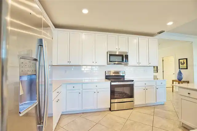 Listing Photo 9