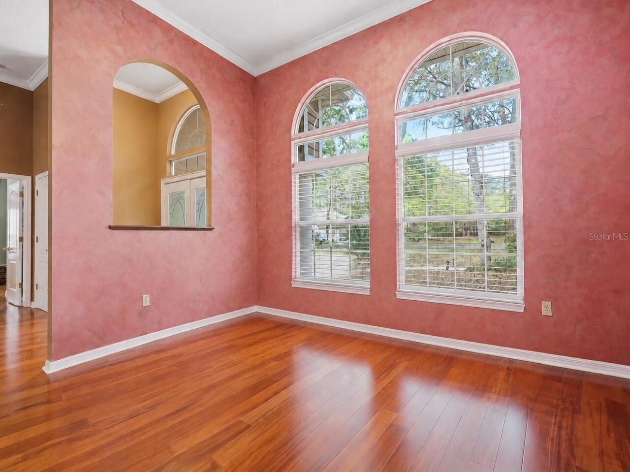 Listing Photo 8
