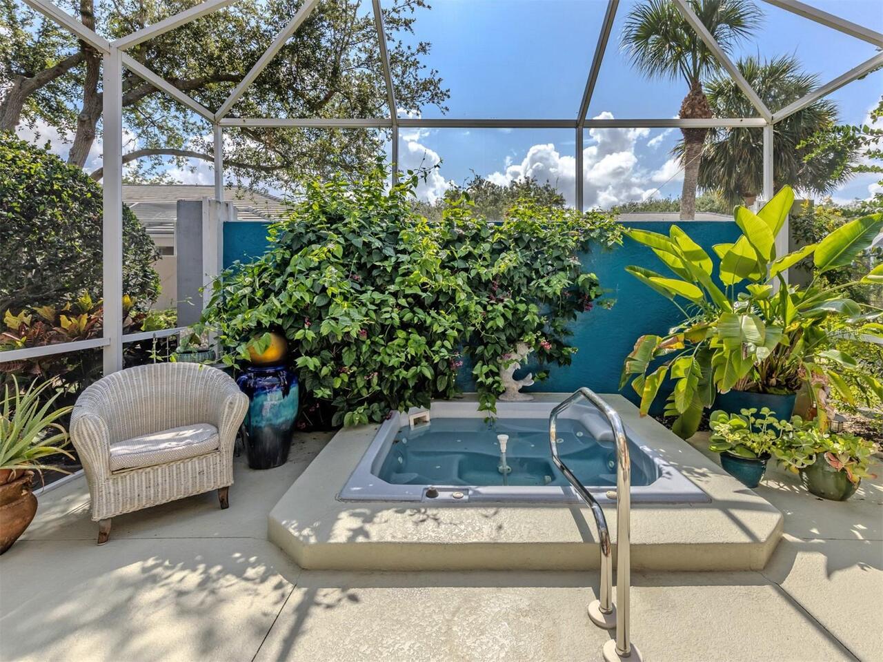 Listing Photo 12