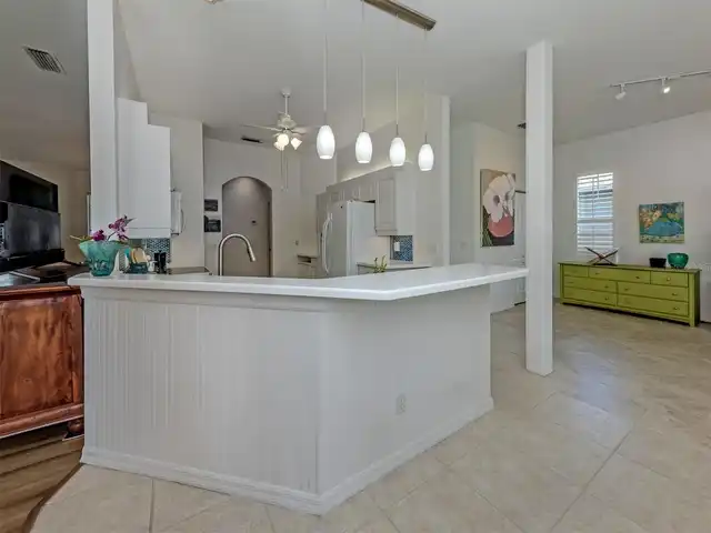 Listing Photo 18