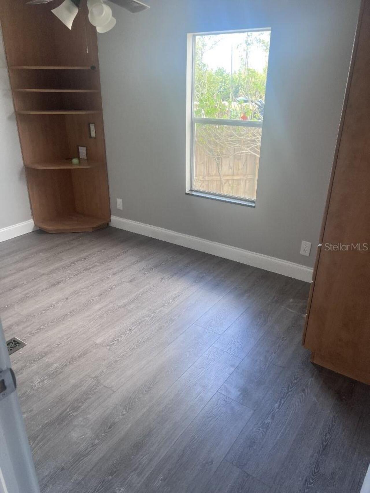 Listing Photo 8