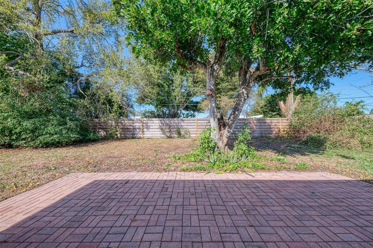 Listing Photo 36