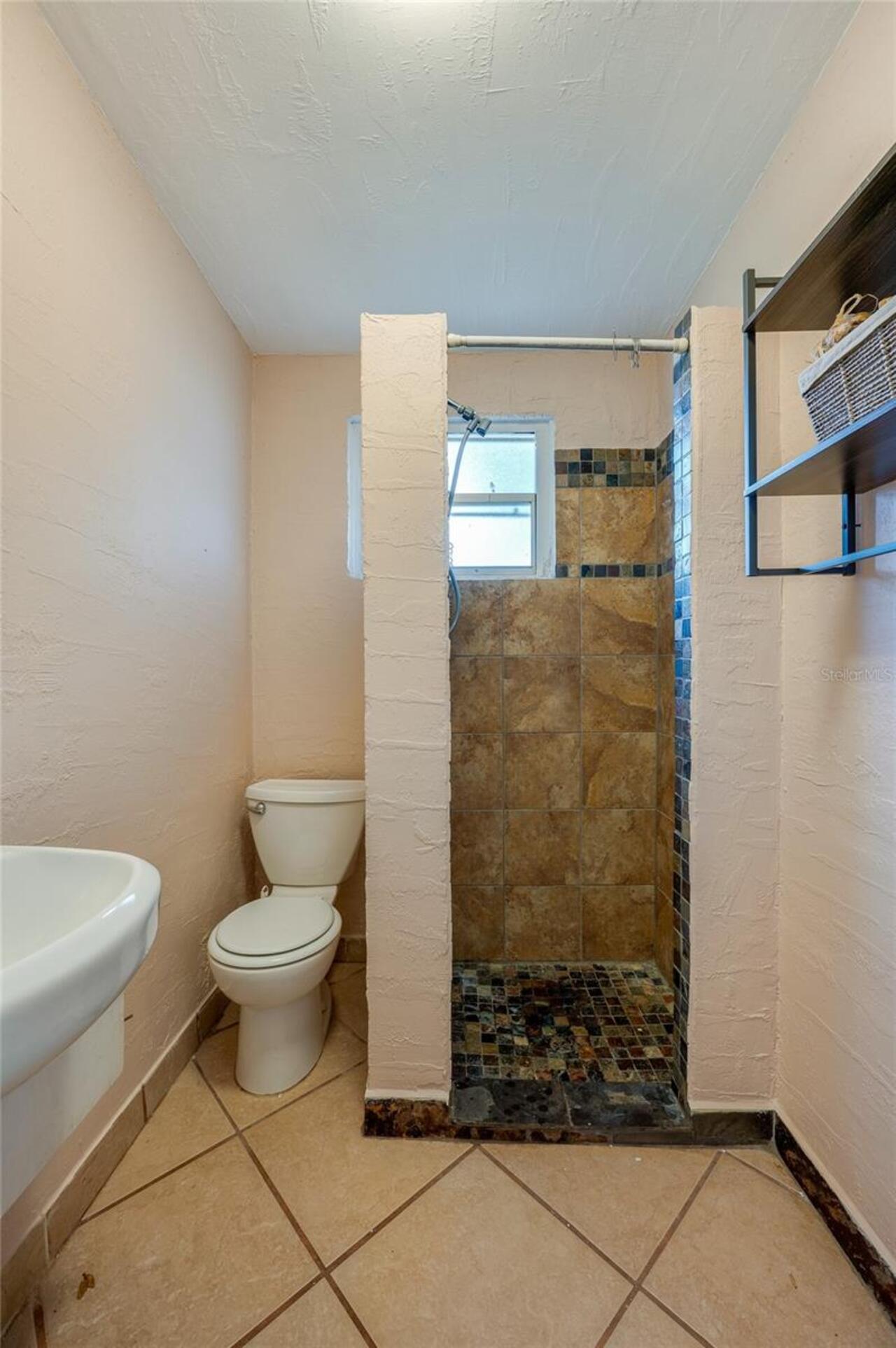 Listing Photo 38