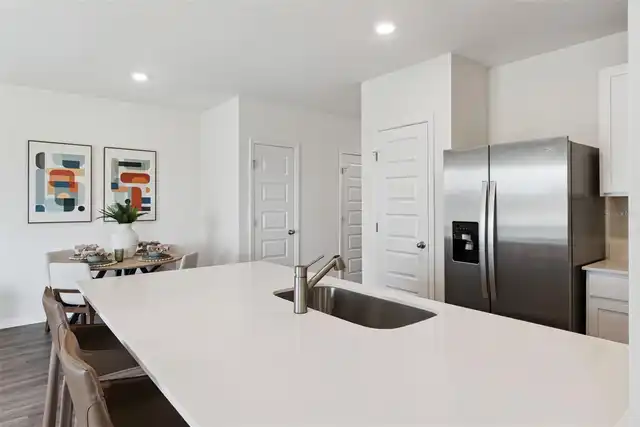 Listing Photo 11