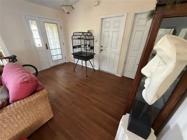 Listing Photo 17