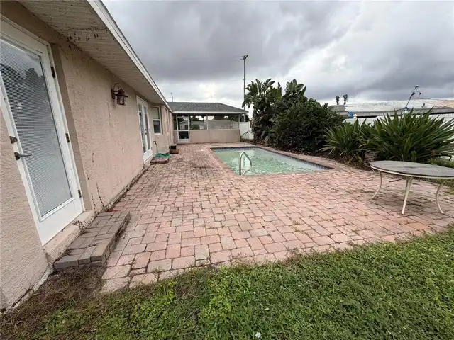 Listing Photo 7