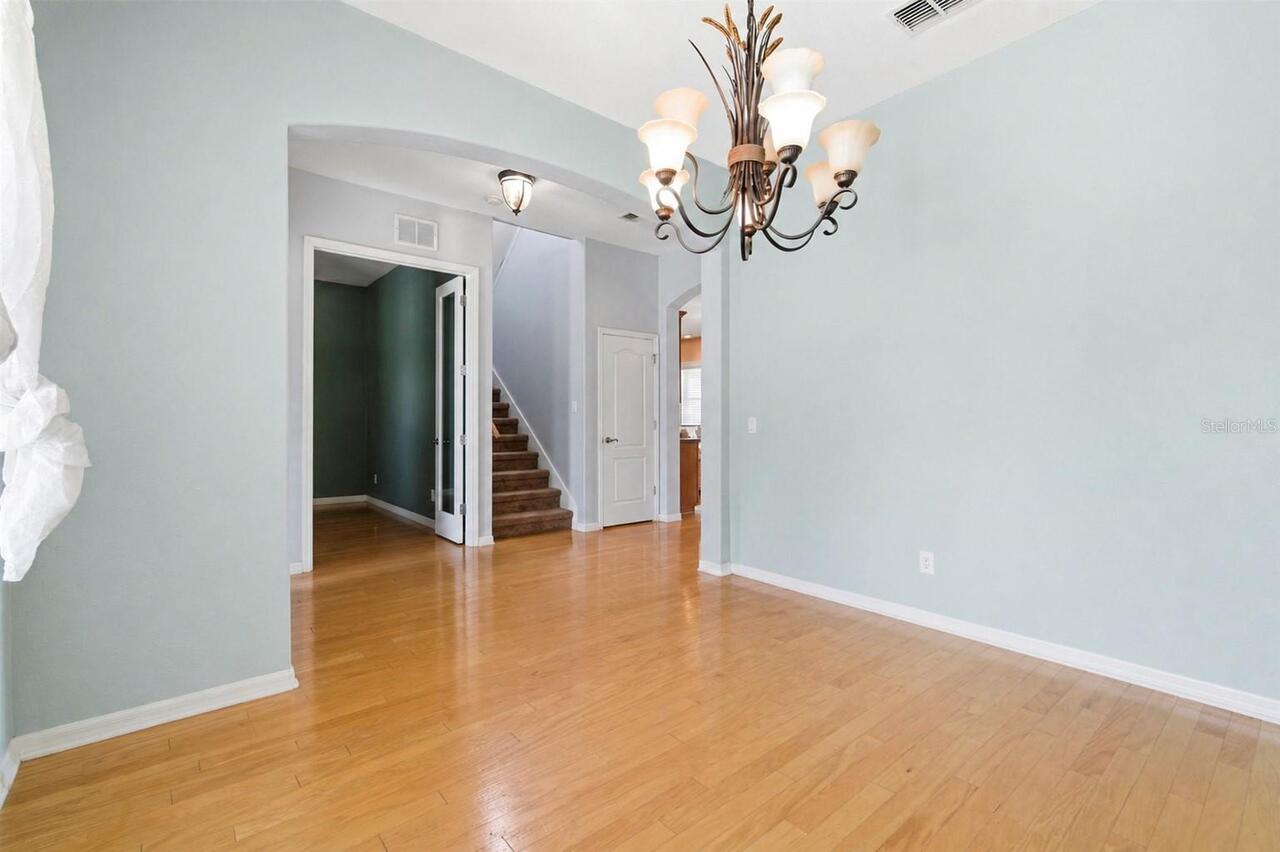 Listing Photo 9