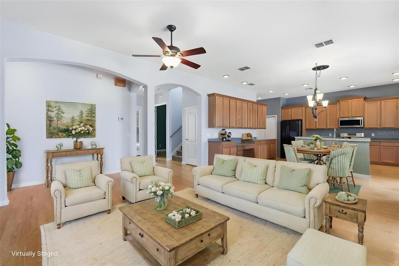 Listing Photo 11