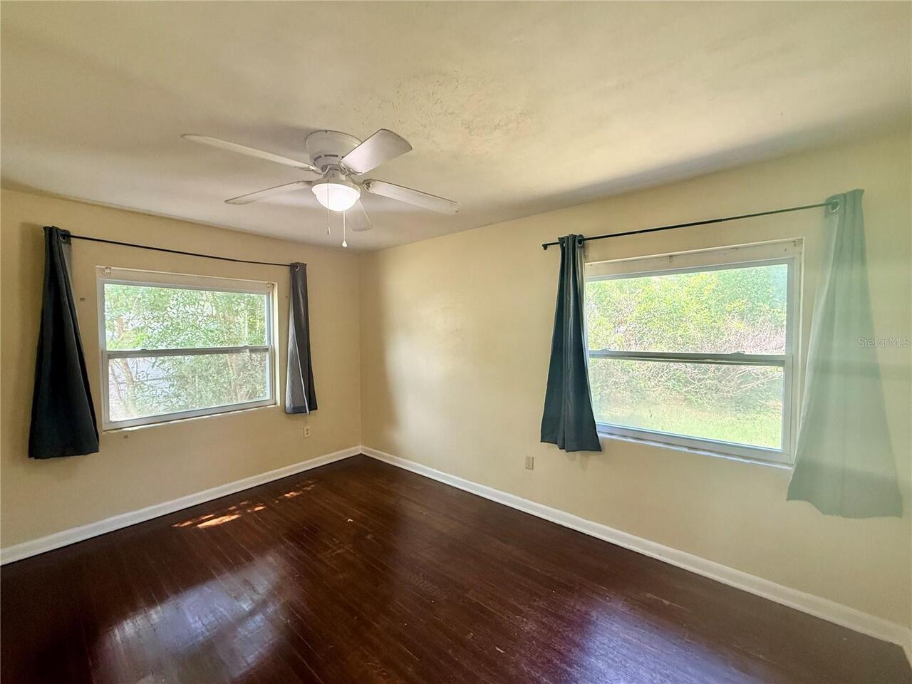 Listing Photo 8