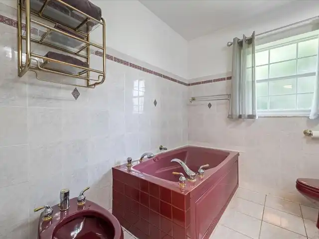 Listing Photo 37
