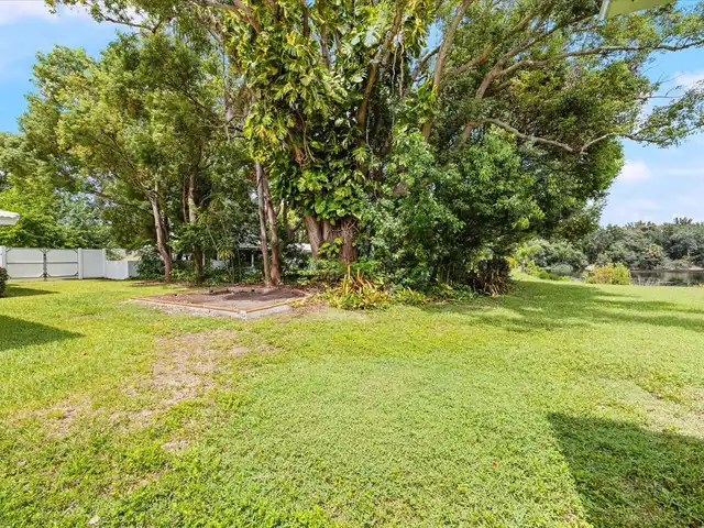 Listing Photo 44