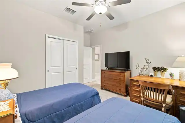 Listing Photo 16