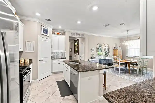 Listing Photo 34