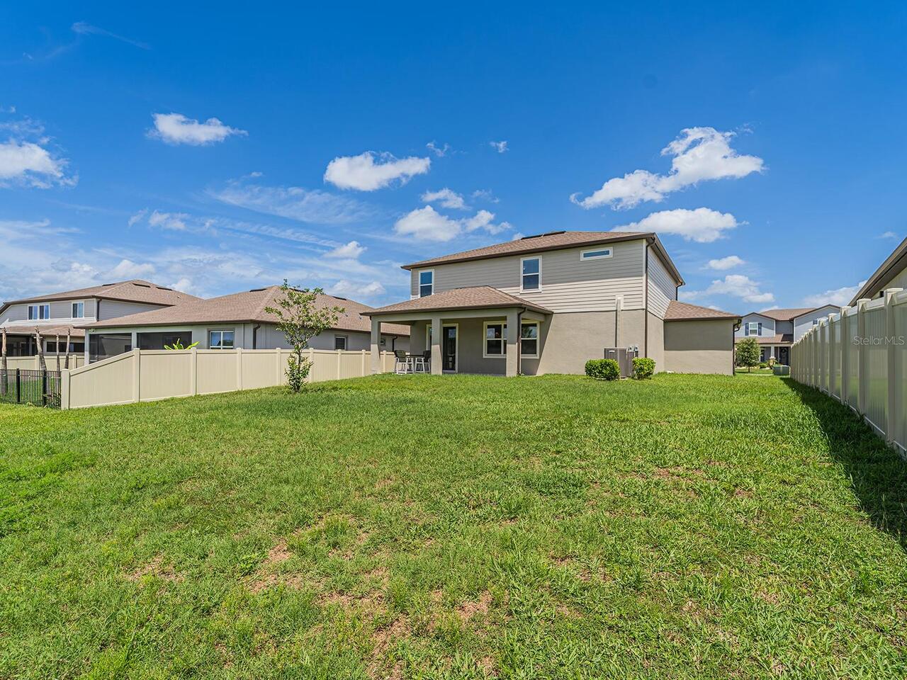 Listing Photo 10